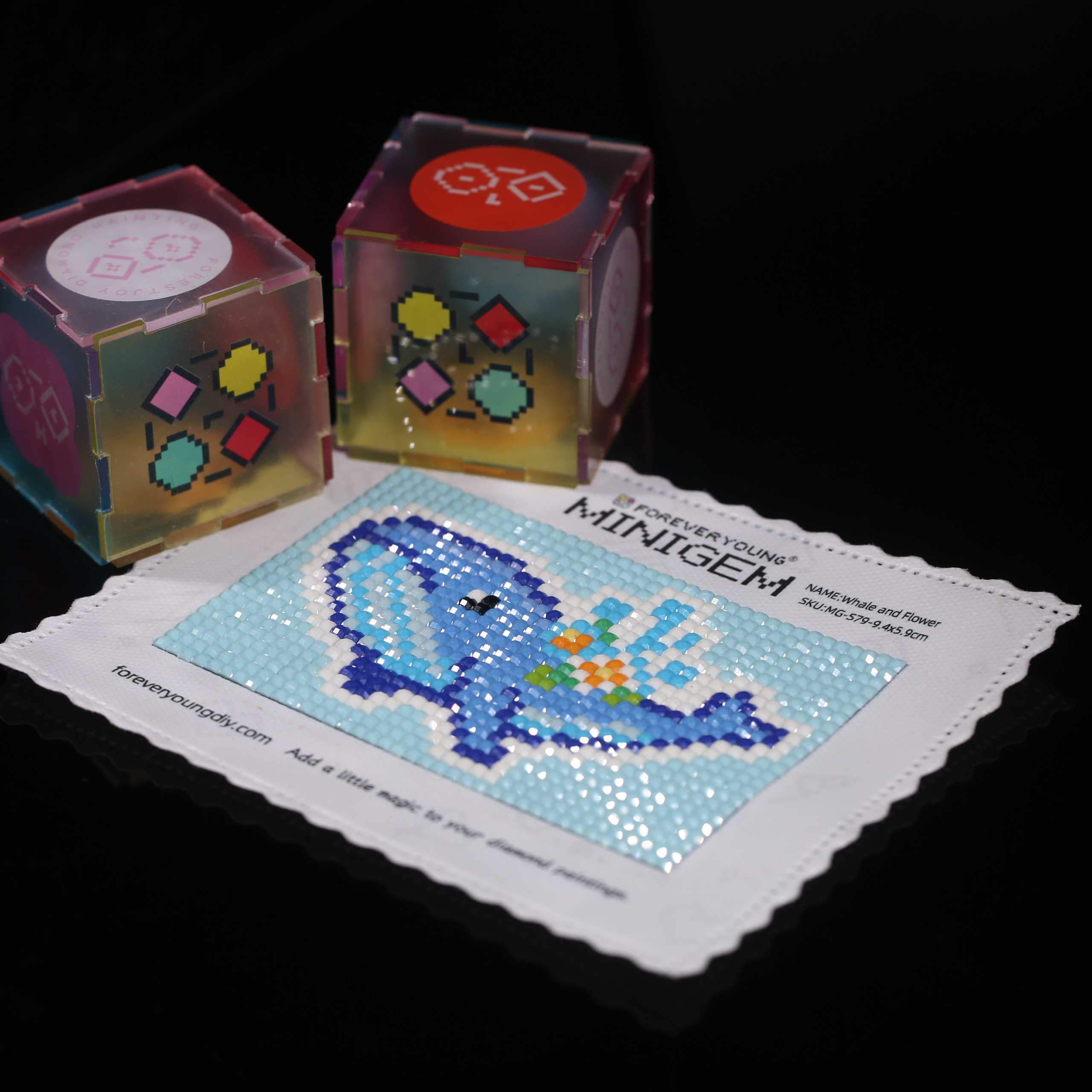 Minigem®: Whale and Flower 9.4 - Resin Art Of Flowers review and price